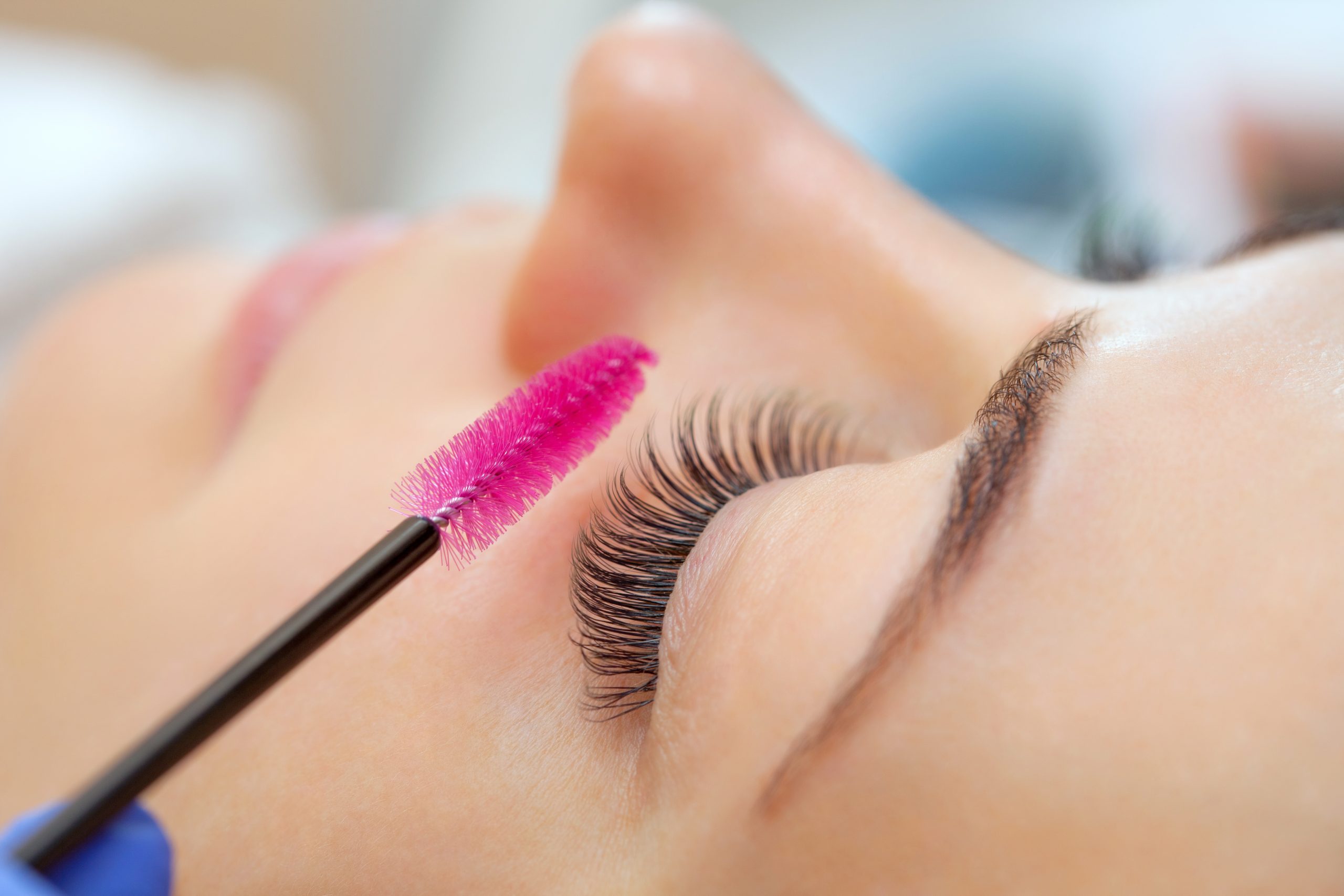 Eyelash,Extension,Procedure,Close,Up.,Beautiful,Woman,With,Long,Eyelashes
